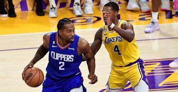 替补上阵完成复出首秀！莱昂纳德仍是詹皇最大克星